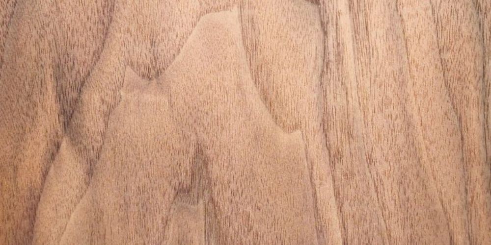Plywood Supplier • Picó Plywood • Veneered Plywood Panels • Crown Walnut